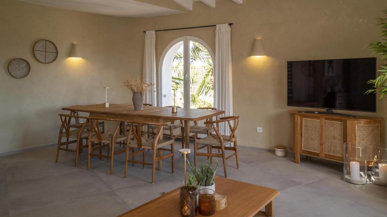 Villa Casa Peponi - By Almarina